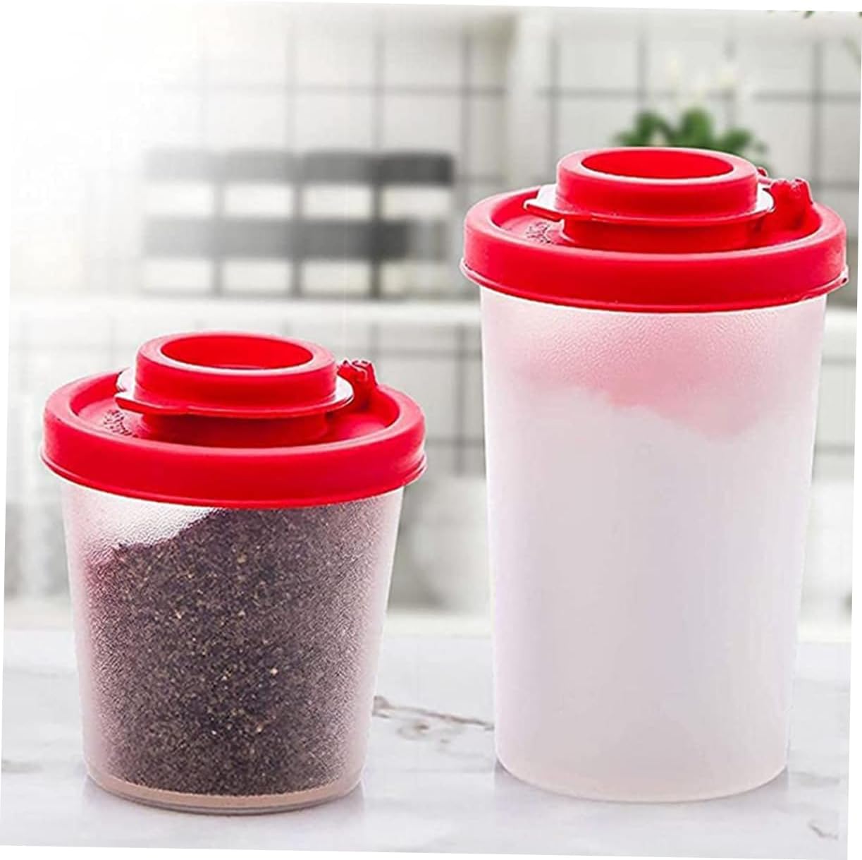 SHOWERORO 2Pcs Transparent Pepper Shakers for Kitchen and Camping