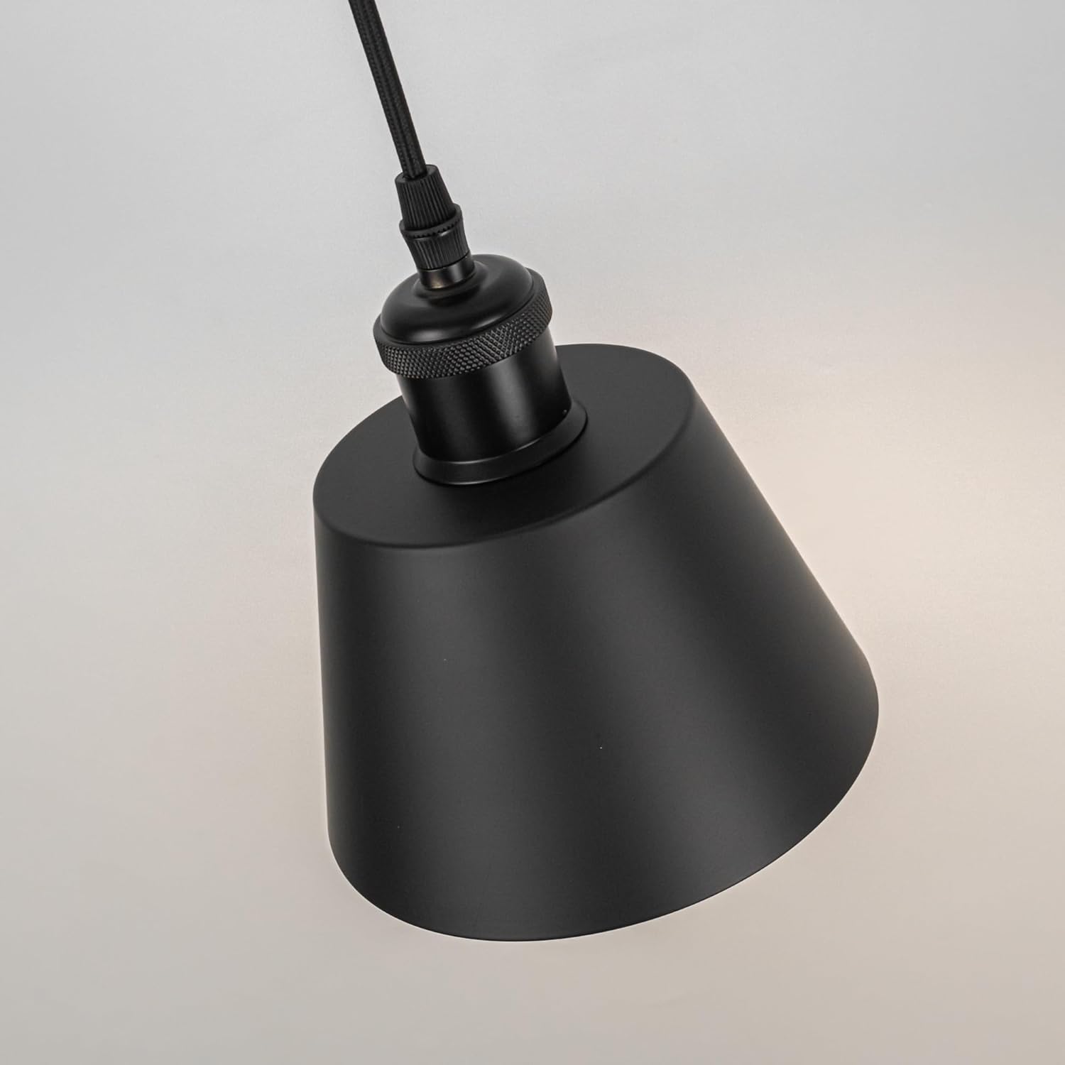 SKIVTGLAMP Remote Control LED Track Pendant Light 3 Lights 5ft Adjustable 1