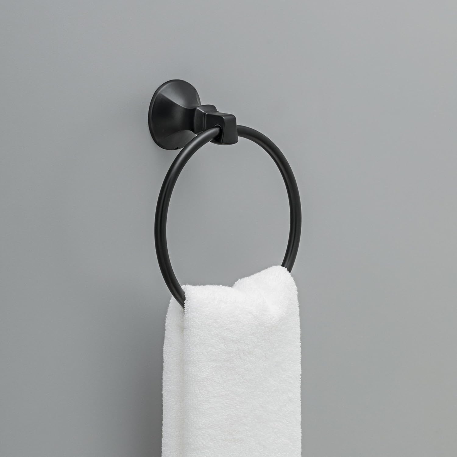 Delta Faucet 76446-BL Ashlyn Wall Mount Round Closed Towel Ring